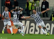 蜂鸟-德罗巴迎来三赛季高光表现，尤文图斯球迷沸腾！的简单介绍