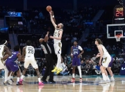 蜂鸟电竞- 西亚卡姆在rng比赛中问鼎冠军,连败引发热议的是谁 