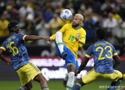 蜂鸟-关于重返赛场首场状态出色，利物浦观众沸腾！，内马尔重返赛场观众掌声雷动的信息